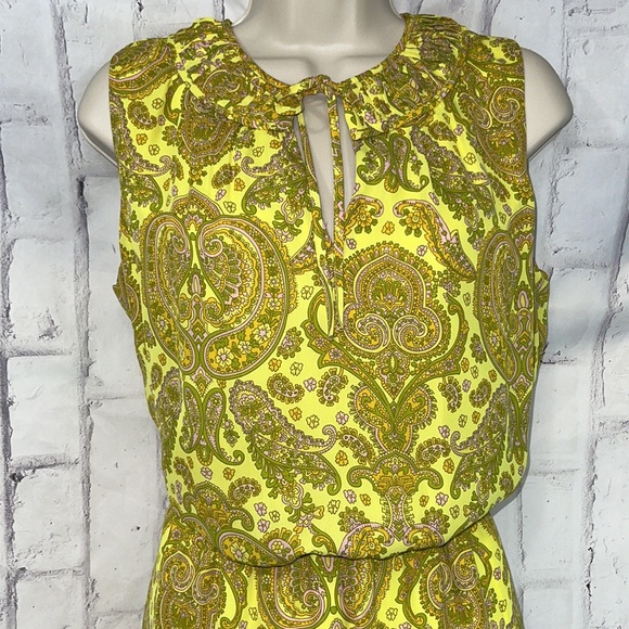 Banana Republic Dress Chartreuse Retro Paisley Sleeveless Tie Neck Pleated Hem - Picture 2 of 11